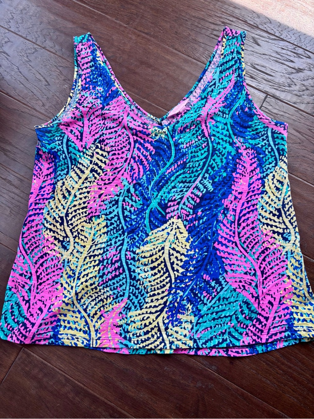 Lilly Pulitzer Gigi tank. L